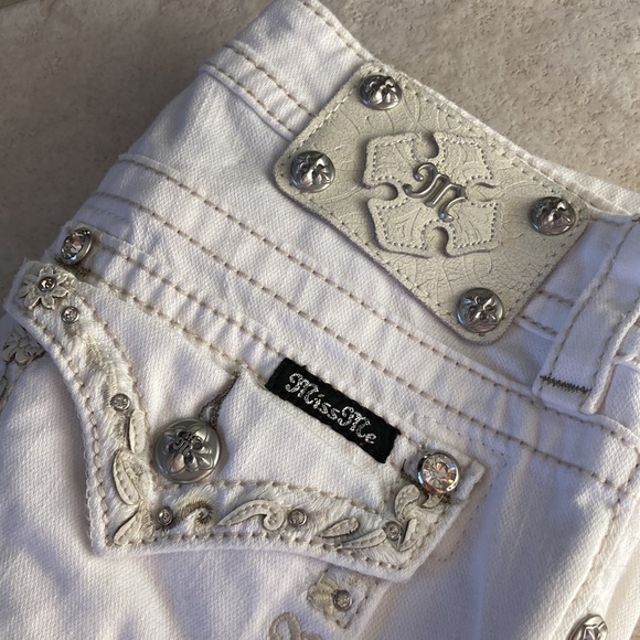 Miss Me White Skinny Jeans - Picture 3 of 7